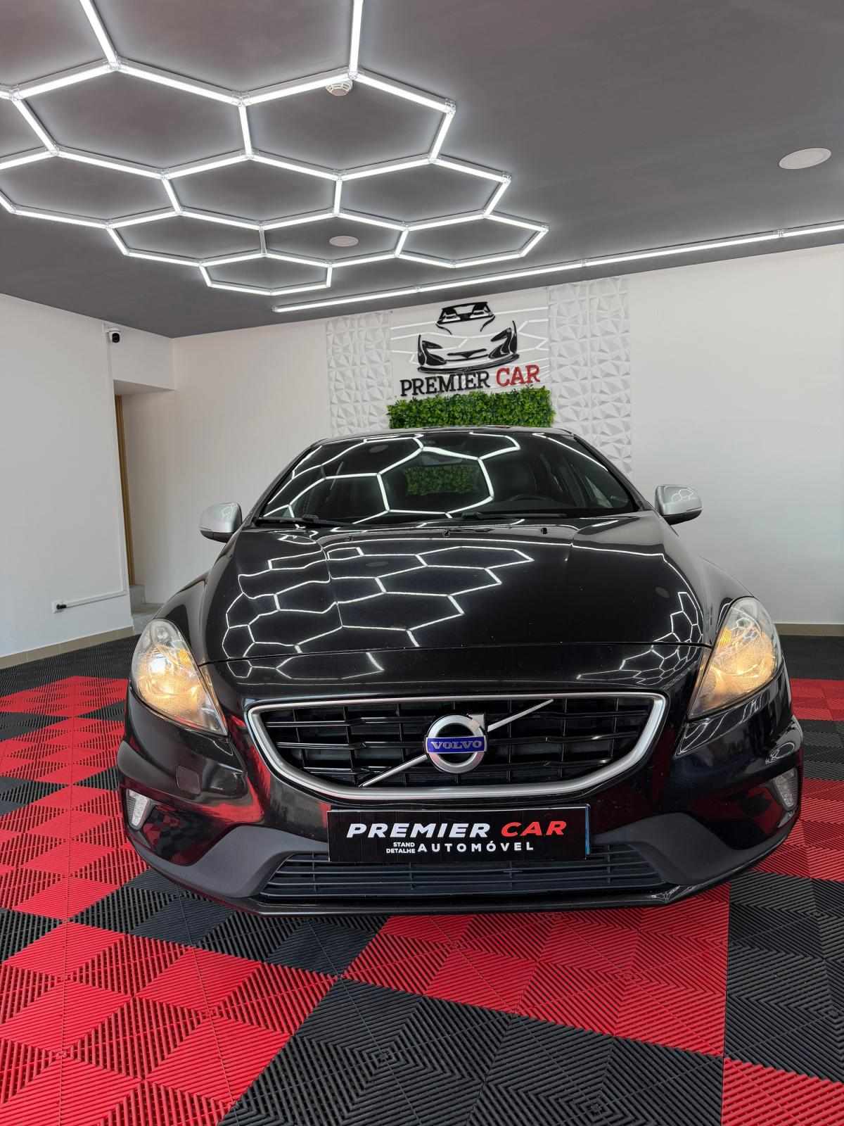 volvo-v40-2016-diesel-1969cc