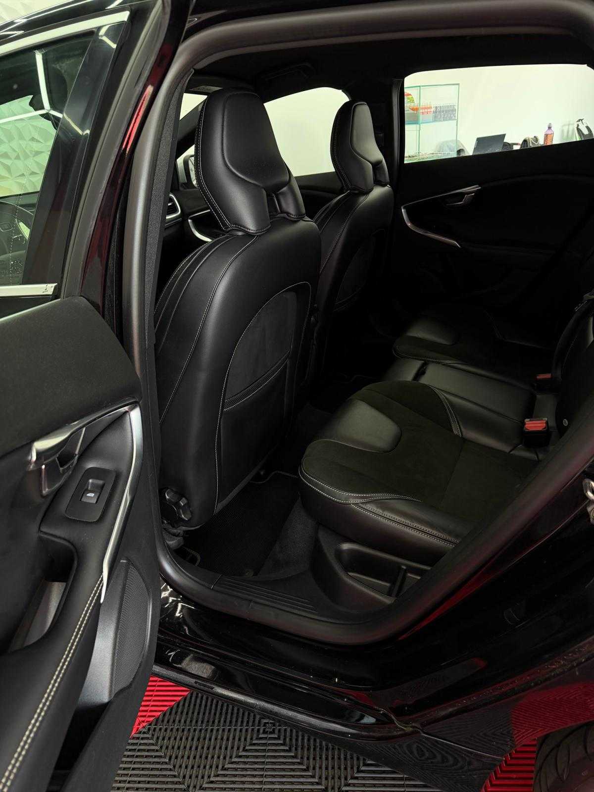 volvo-v40-2016-diesel-1969cc