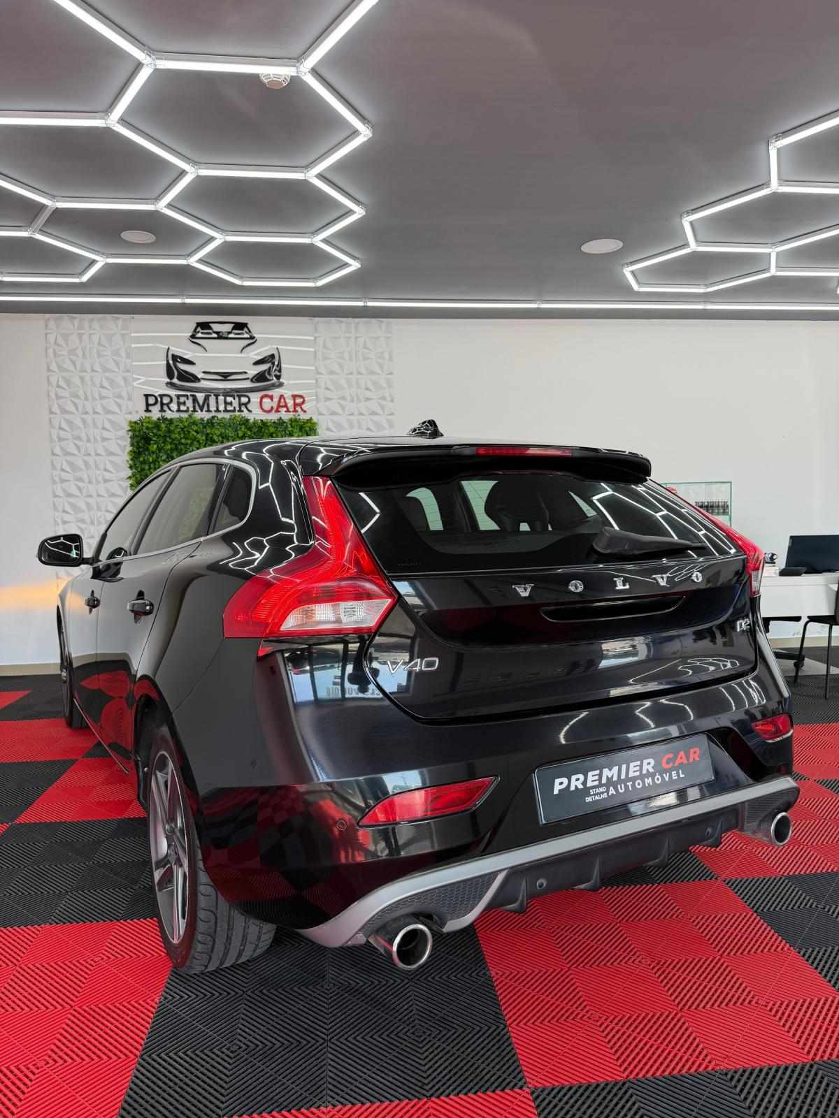 volvo-v40-2016-diesel-1969cc
