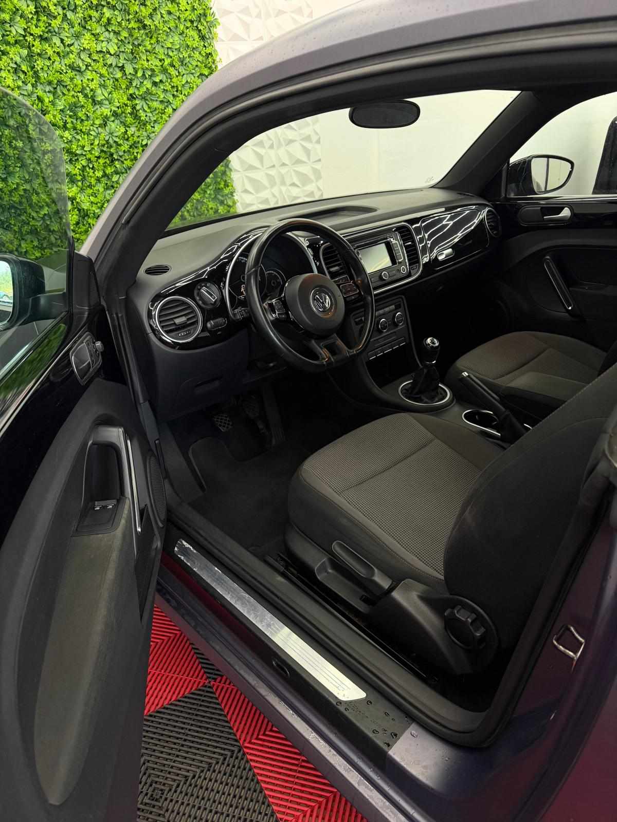 volkswagen-beetle-2013-diesel-1598cc