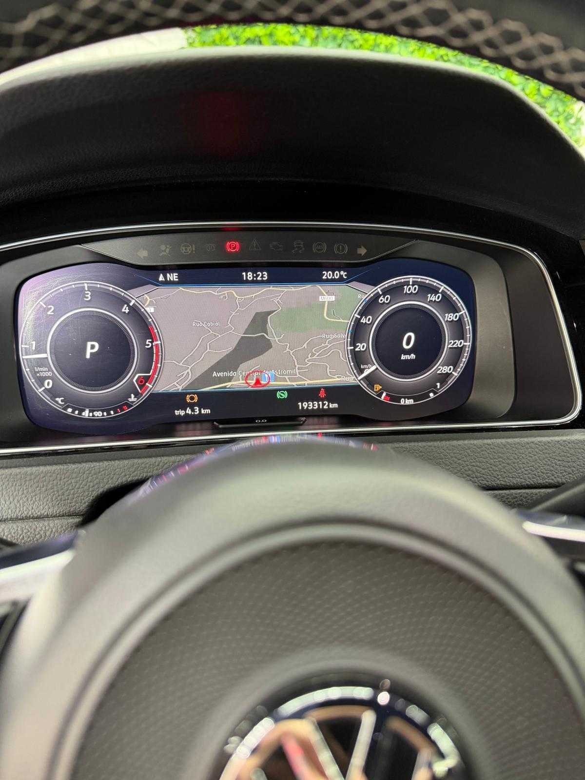 volkswagen-golf-2019-diesel-1968cc