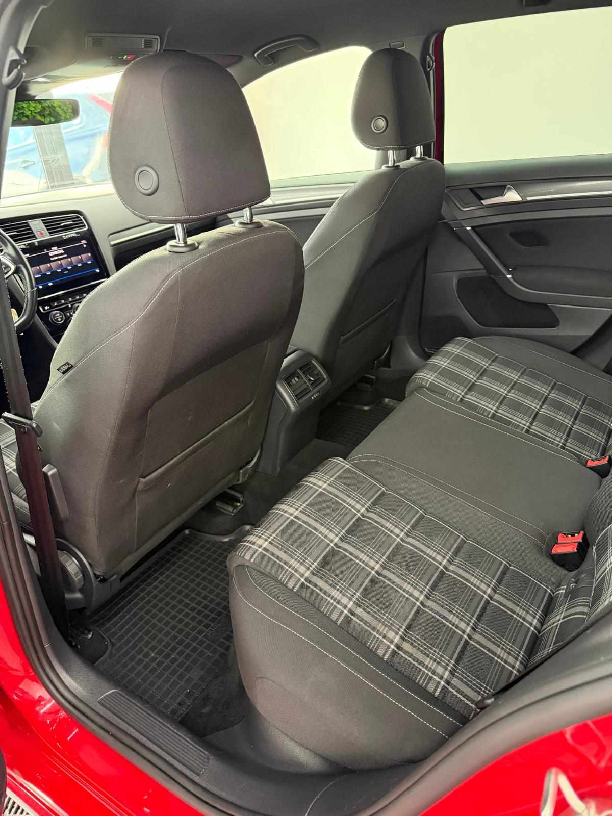volkswagen-golf-2019-diesel-1968cc
