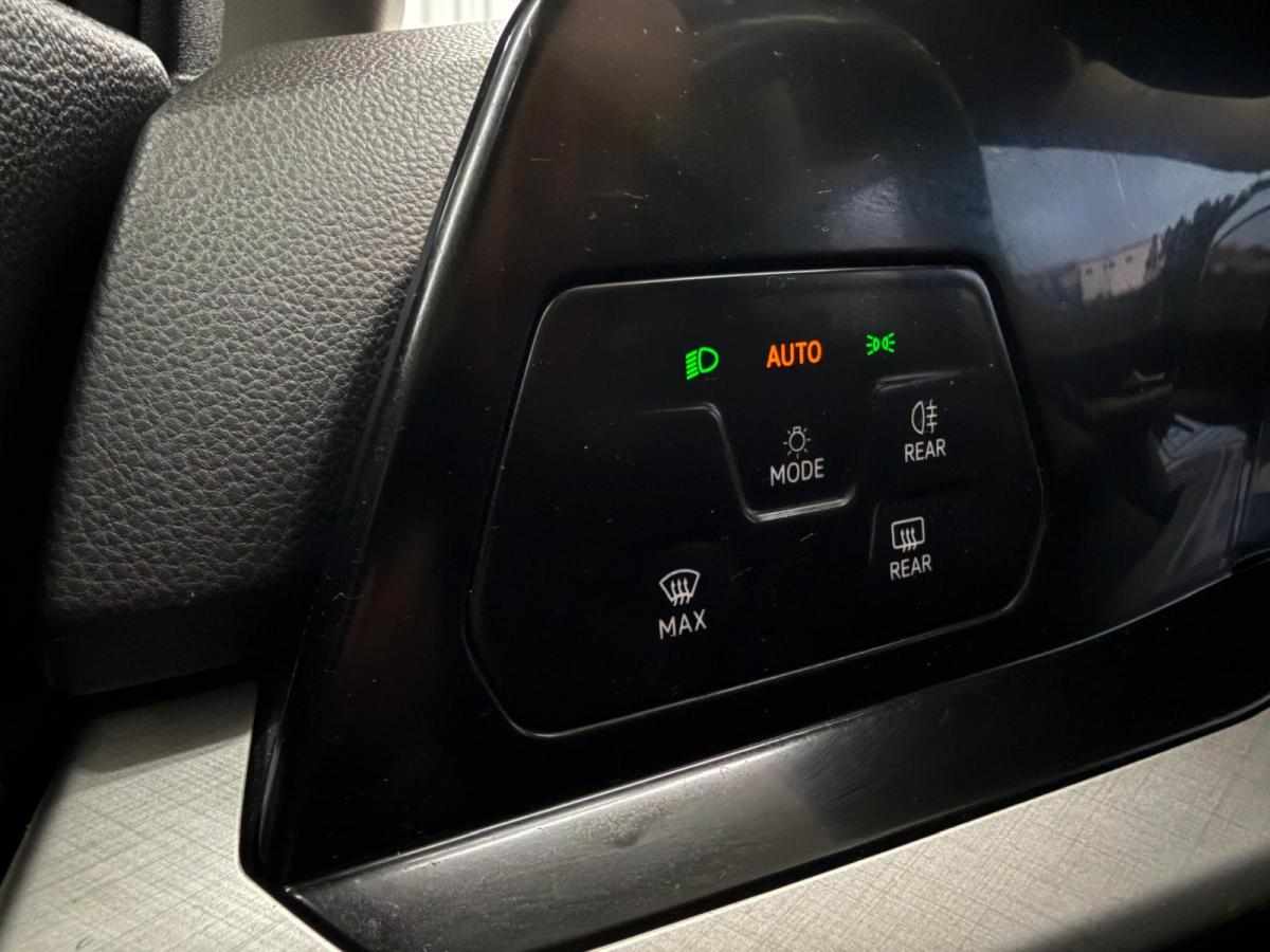 volkswagen-golf-1-0-tsi-bluemotion-2023-gasolina-999cc