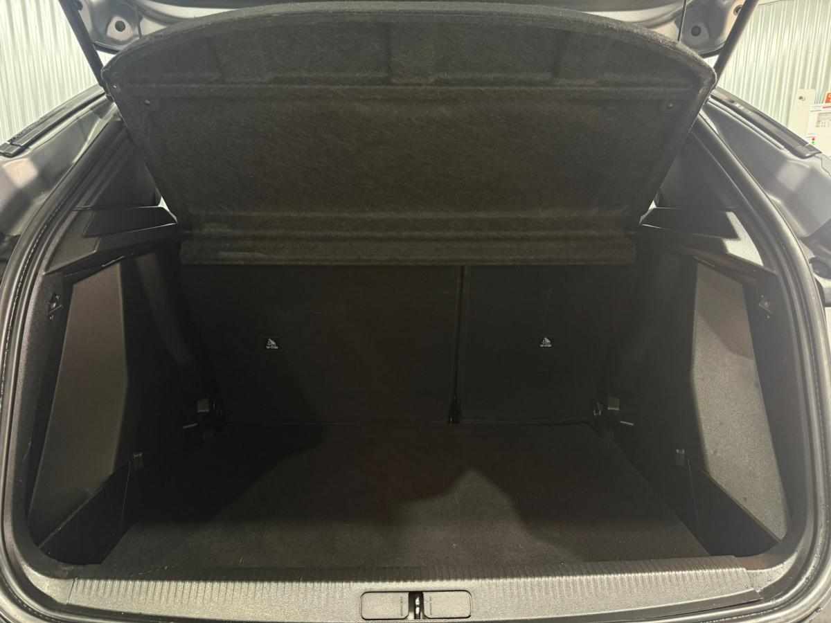peugeot-2008-1-5-bluehdi-2023-diesel-1499cc