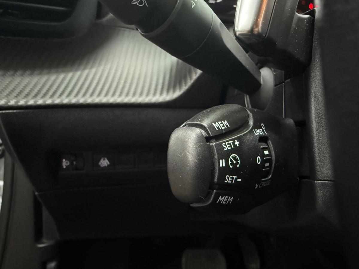 peugeot-2008-1-5-bluehdi-2023-diesel-1499cc