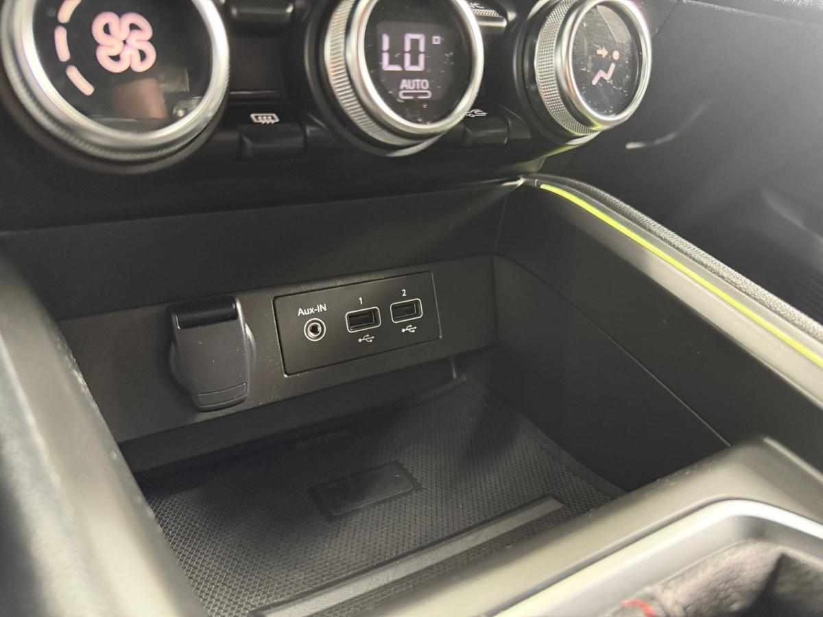 renault-clio-1-0-tce-2023-gasolina-999cc