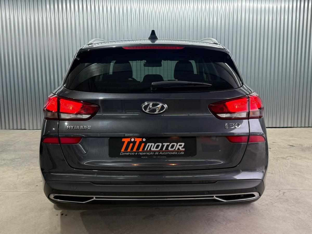 hyundai-i30-1-6-crdi-2021-diesel-1598cc