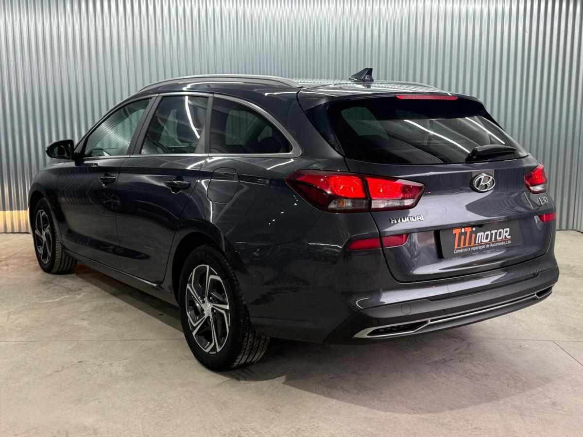 hyundai-i30-1-6-crdi-2021-diesel-1598cc