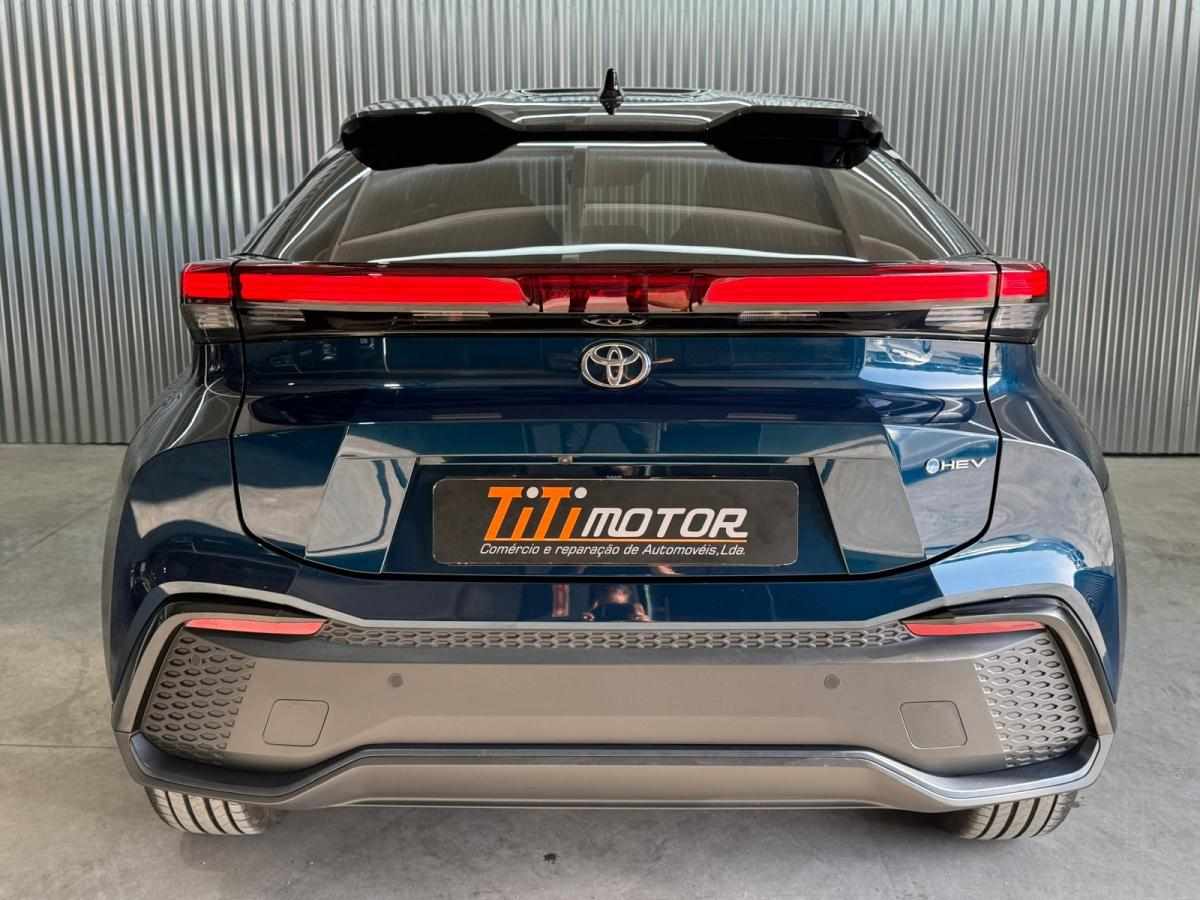 toyota-c-hr-2024-hibrido-1800cc