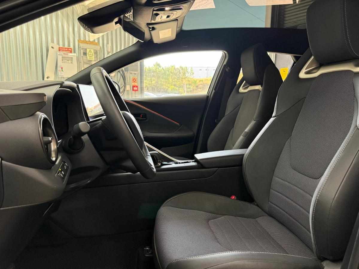 toyota-c-hr-2024-hibrido-1800cc