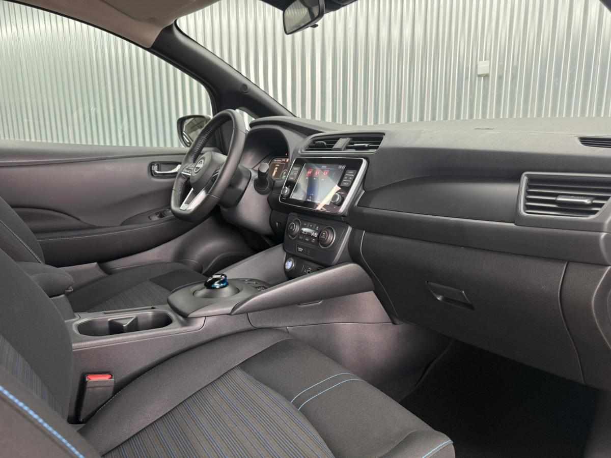 nissan-leaf-40-kwh-2025-eletrico