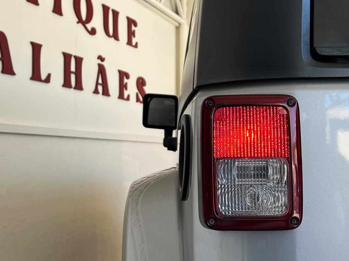 jeep-wrangler-2-8-200cv-2019-diesel-2776cc