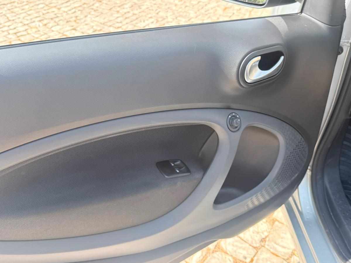 smart-fortwo-0-9-2019-gasolina-898cc