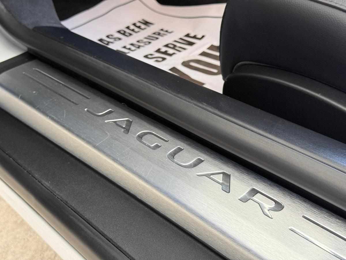 jaguar-f-type-p300-2-0-2018-gasolina-1997cc
