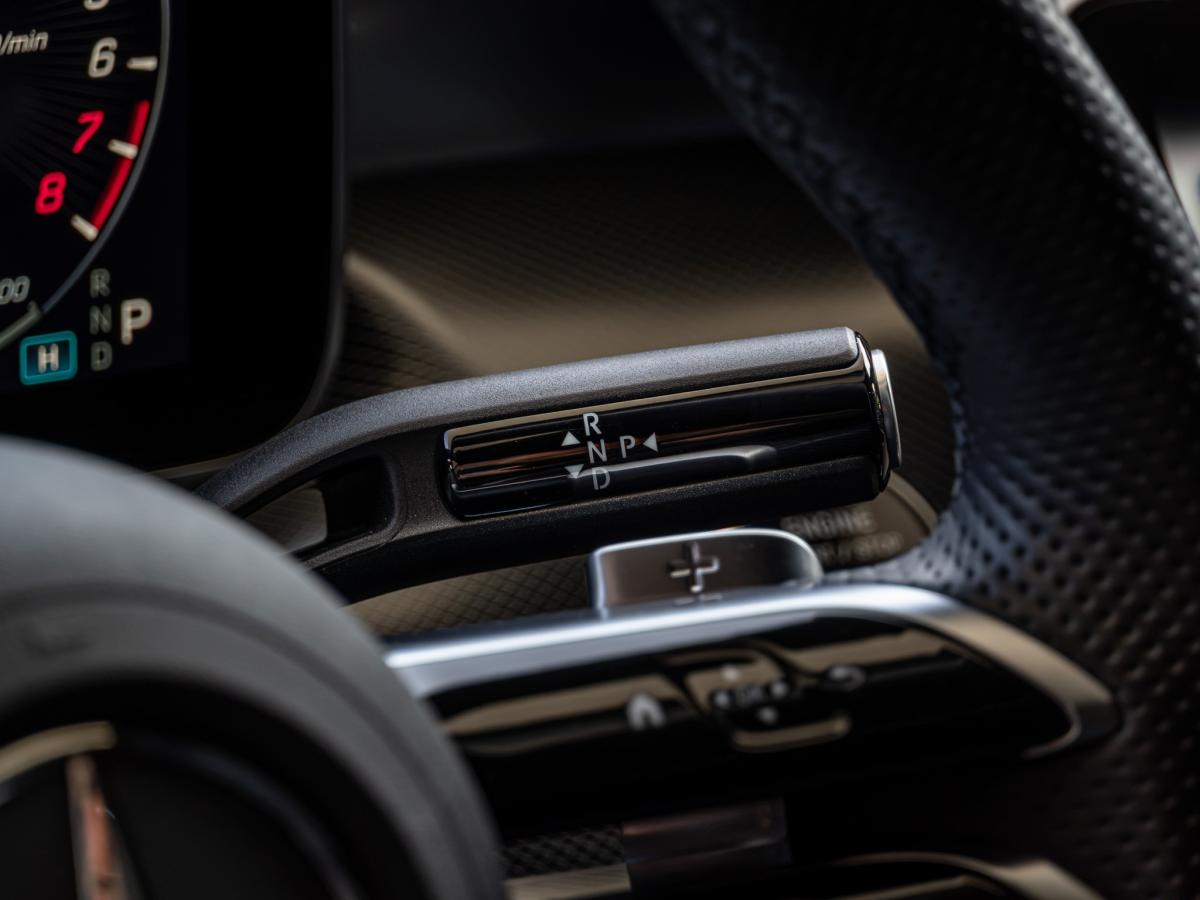 mercedes-benz-classe-c-2023-hibrido-a-gasolina-1999cc