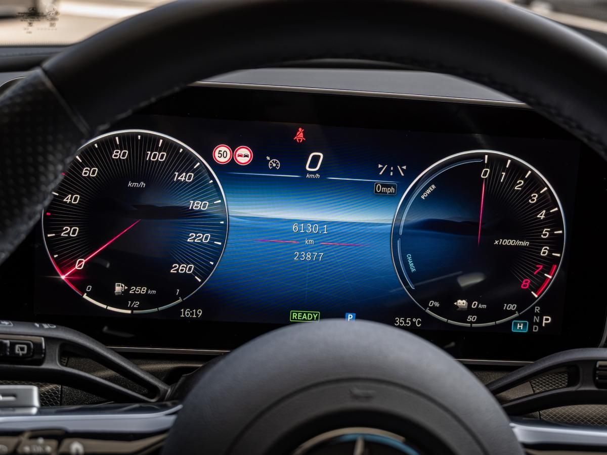 mercedes-benz-classe-c-2023-hibrido-a-gasolina-1999cc
