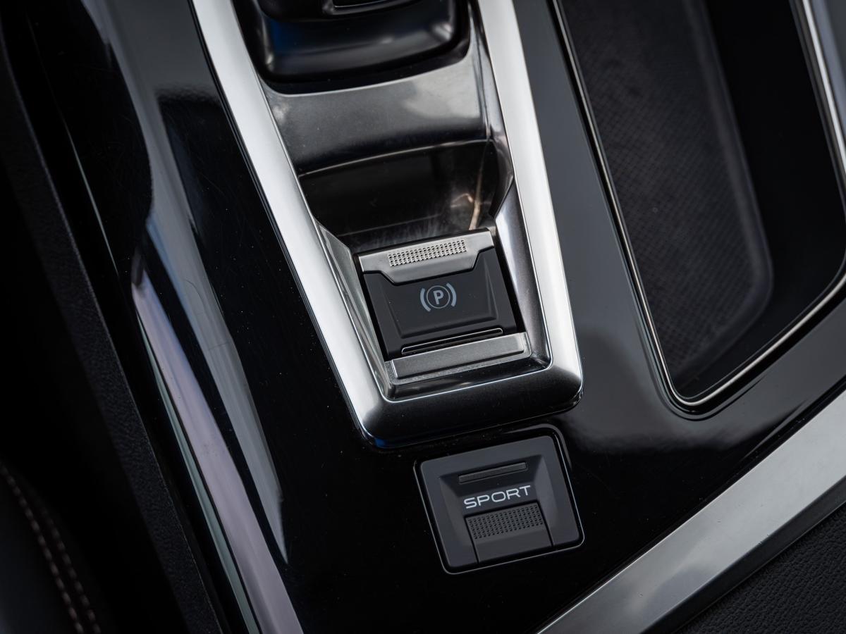 peugeot-3008-2019-diesel-1499cc
