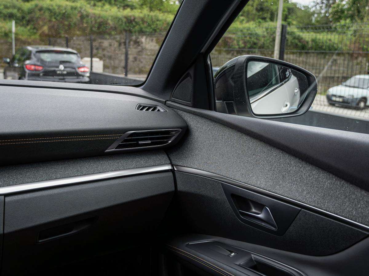peugeot-3008-2019-diesel-1499cc