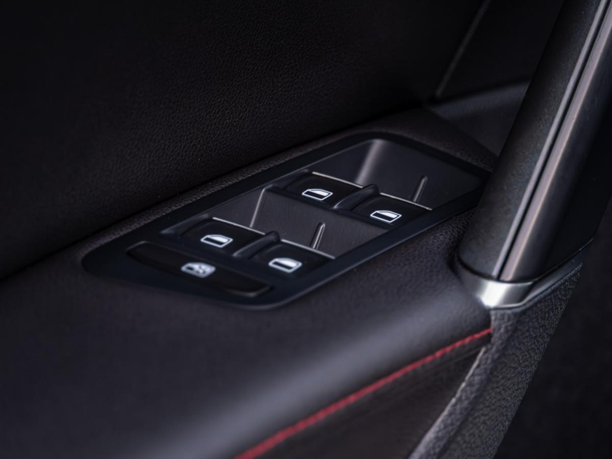 volkswagen-golf-2015-gasolina-1984cc