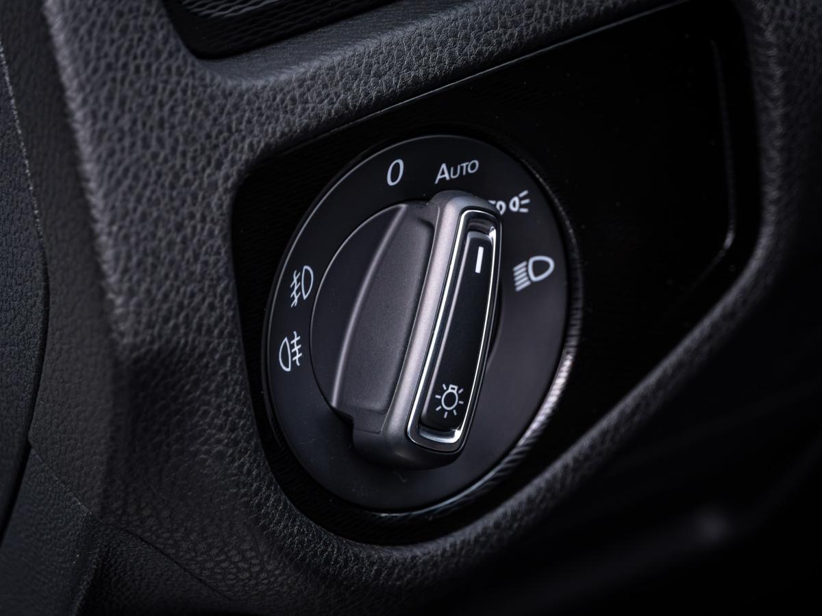 volkswagen-golf-2015-gasolina-1984cc