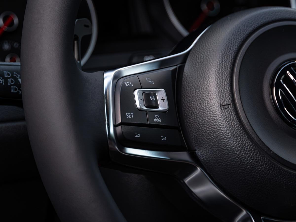 volkswagen-golf-2015-gasolina-1984cc