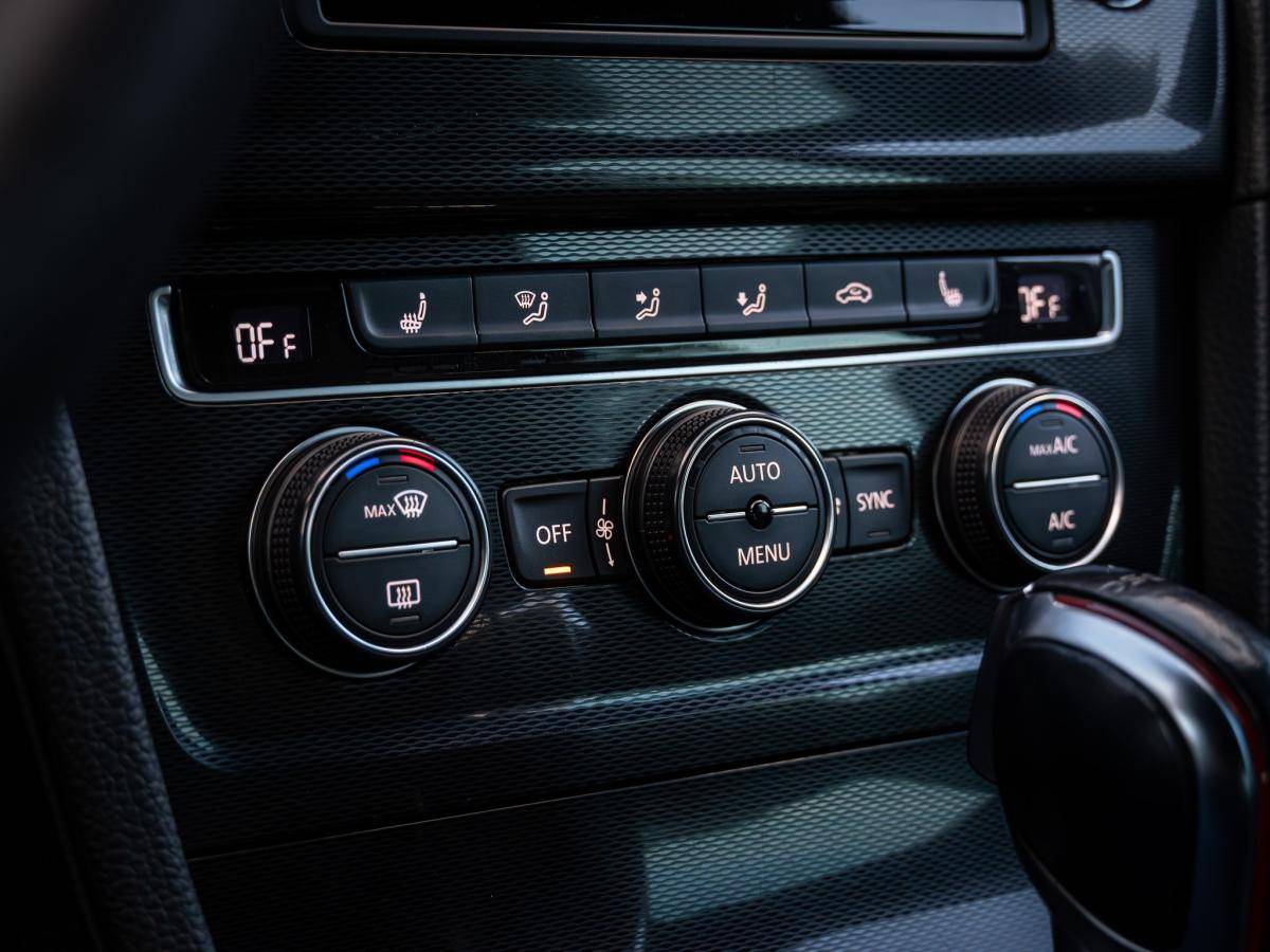 volkswagen-golf-2015-gasolina-1984cc