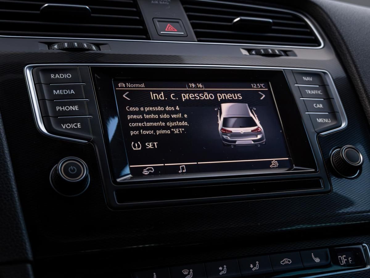volkswagen-golf-2015-gasolina-1984cc