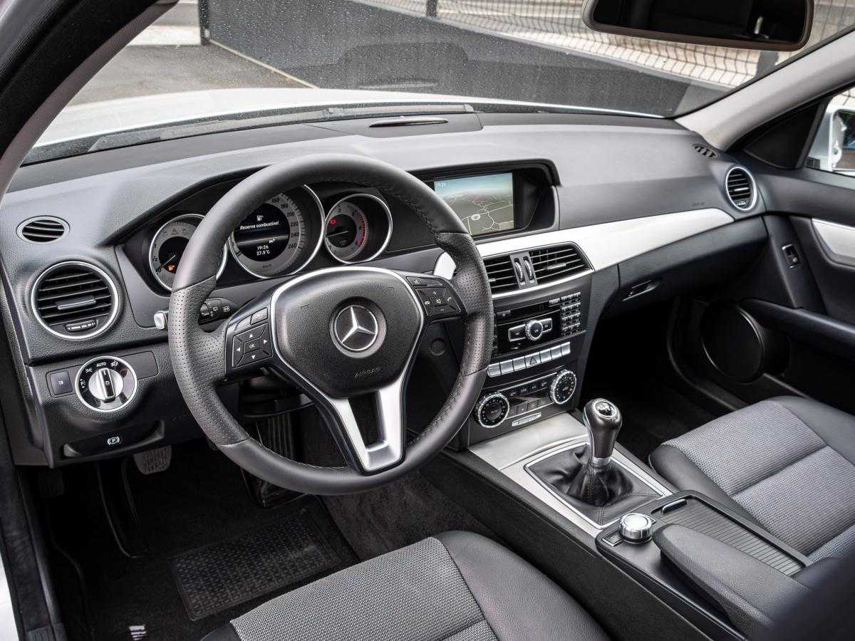 mercedes-benz-classe-c-2012-diesel-2143cc