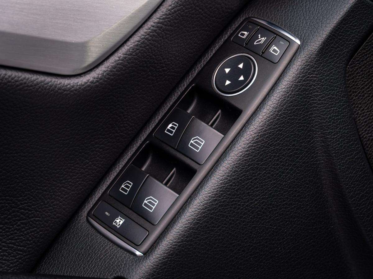 mercedes-benz-classe-c-2012-diesel-2143cc
