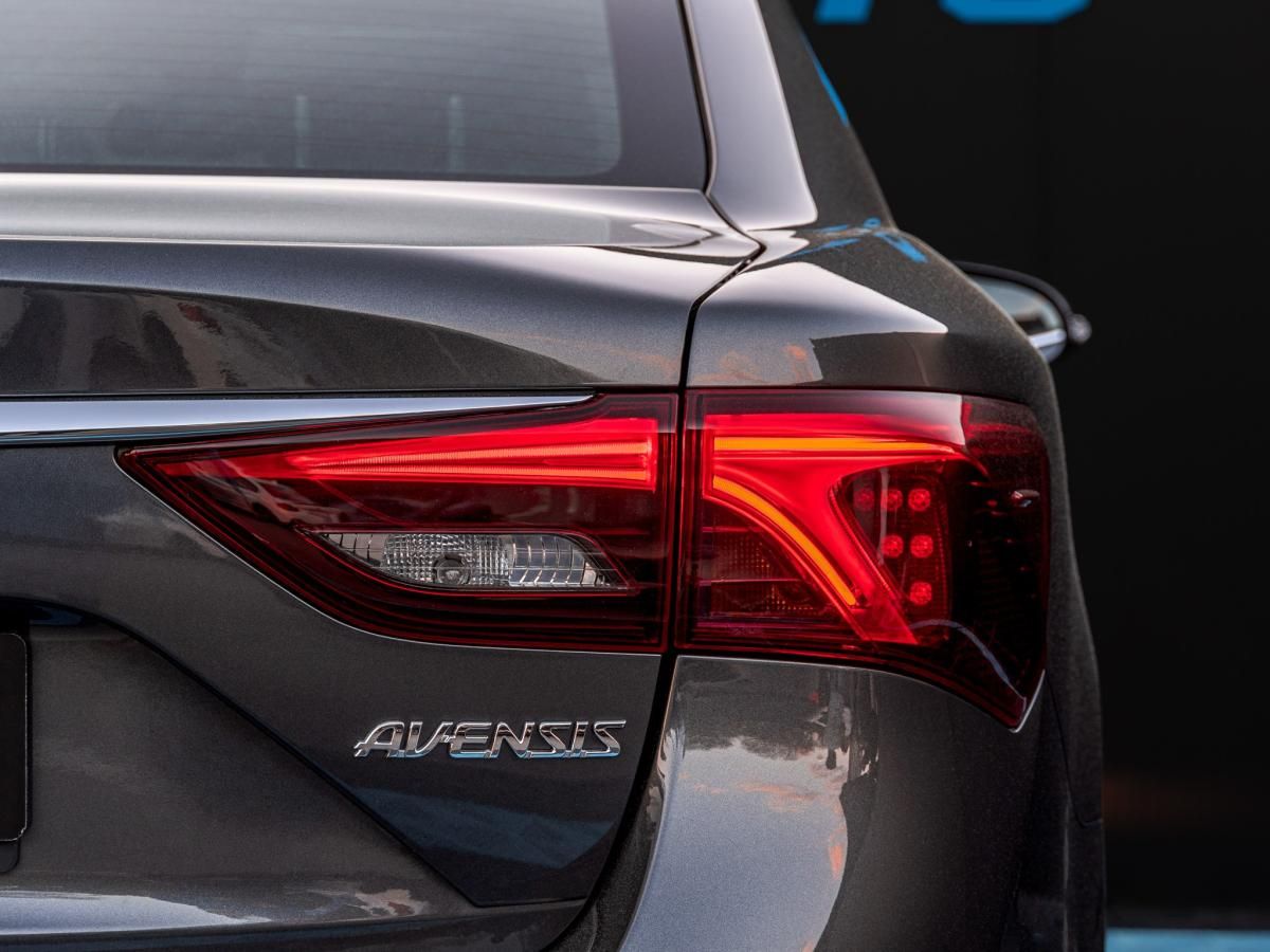 toyota-avensis-2015-diesel-1995cc