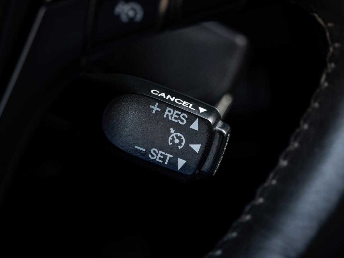 toyota-avensis-2015-diesel-1995cc