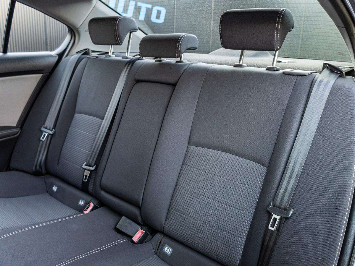 toyota-avensis-2015-diesel-1995cc