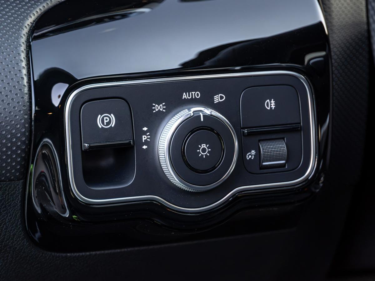 mercedes-benz-cla-2021-hibrido-a-gasolina-1332cc