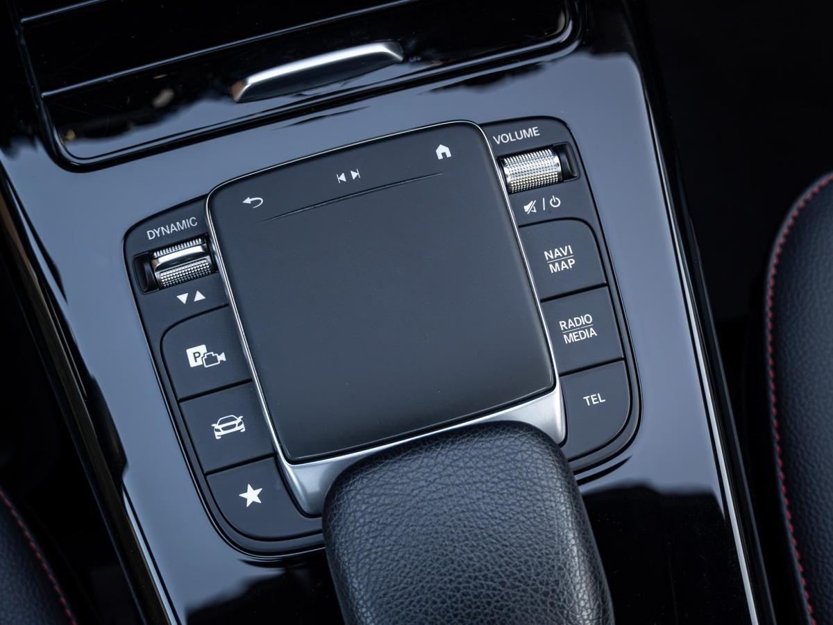 mercedes-benz-cla-2021-hibrido-a-gasolina-1332cc