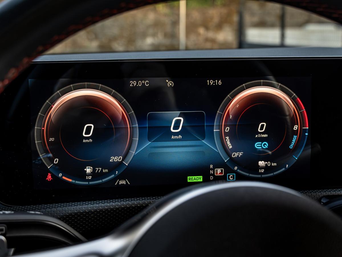 mercedes-benz-cla-2021-hibrido-a-gasolina-1332cc