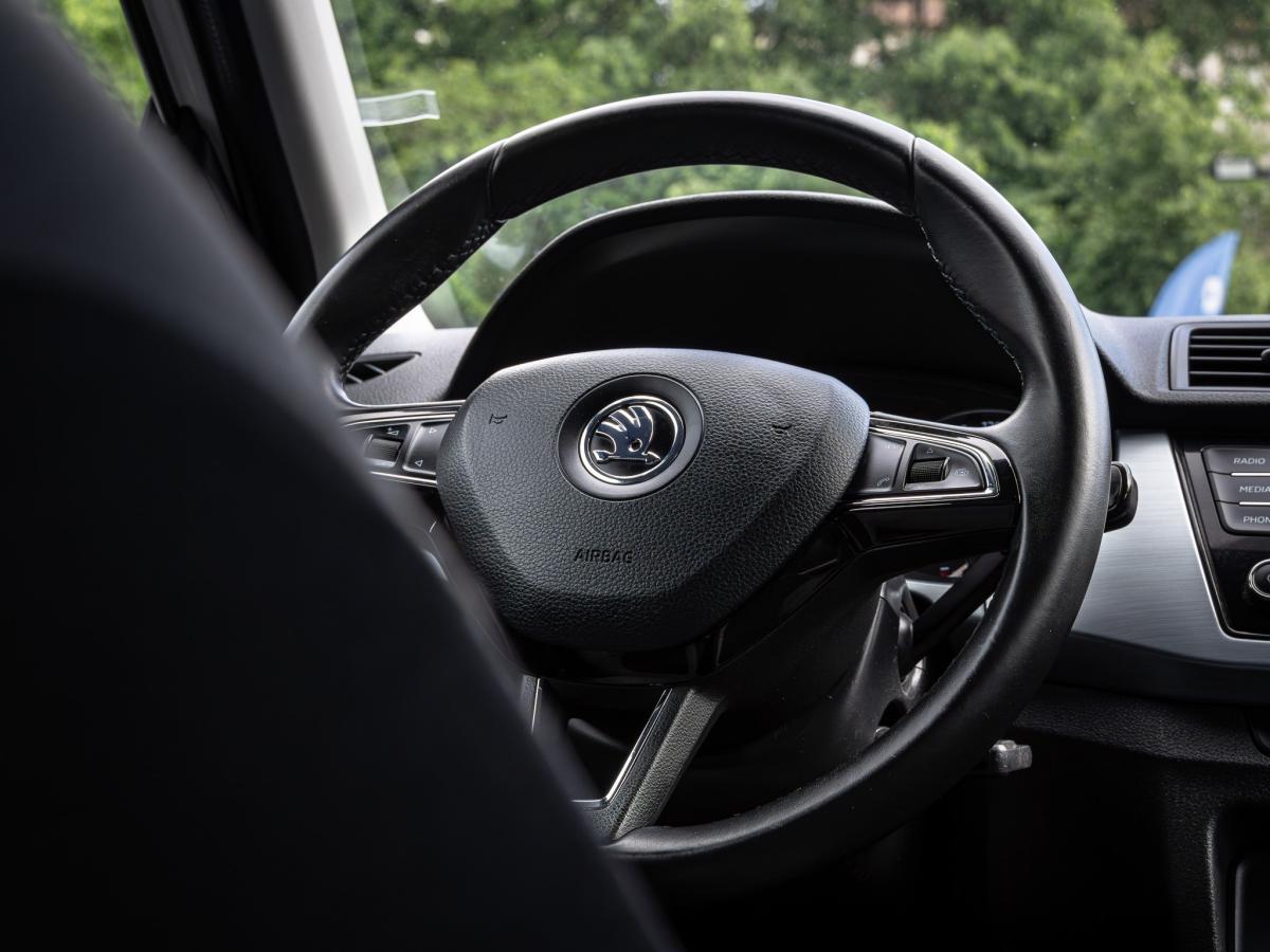 skoda-fabia-2015-diesel-1422cc