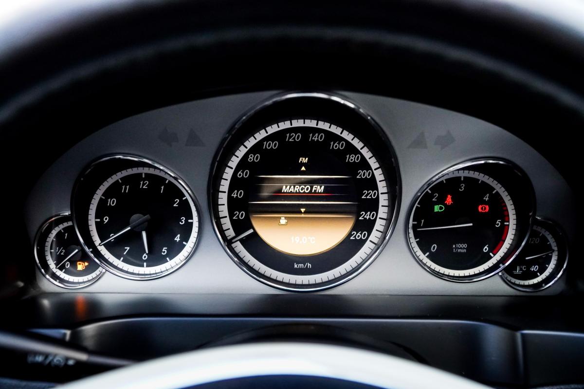mercedes-benz-classe-e-2011-diesel-2143cc