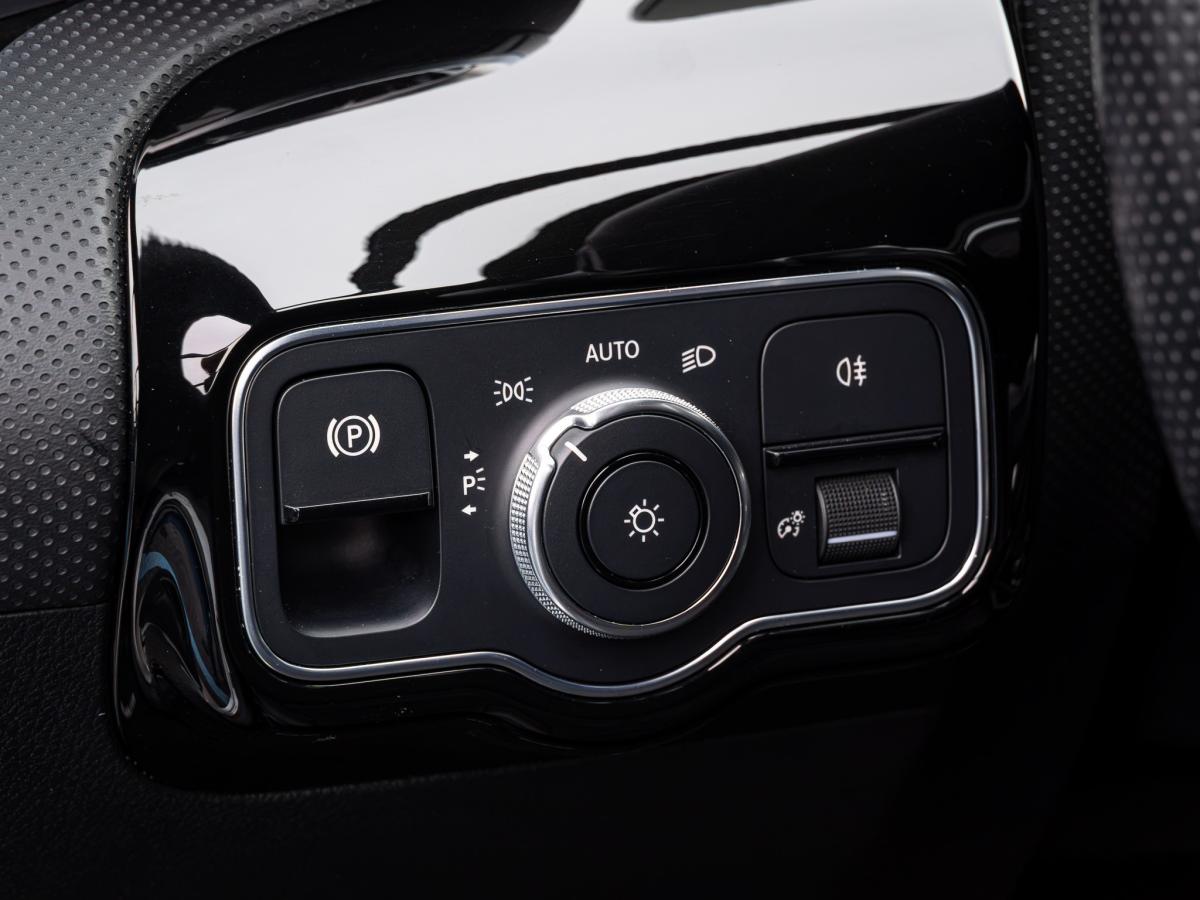 mercedes-benz-cla-2021-hibrido-a-gasolina-1332cc