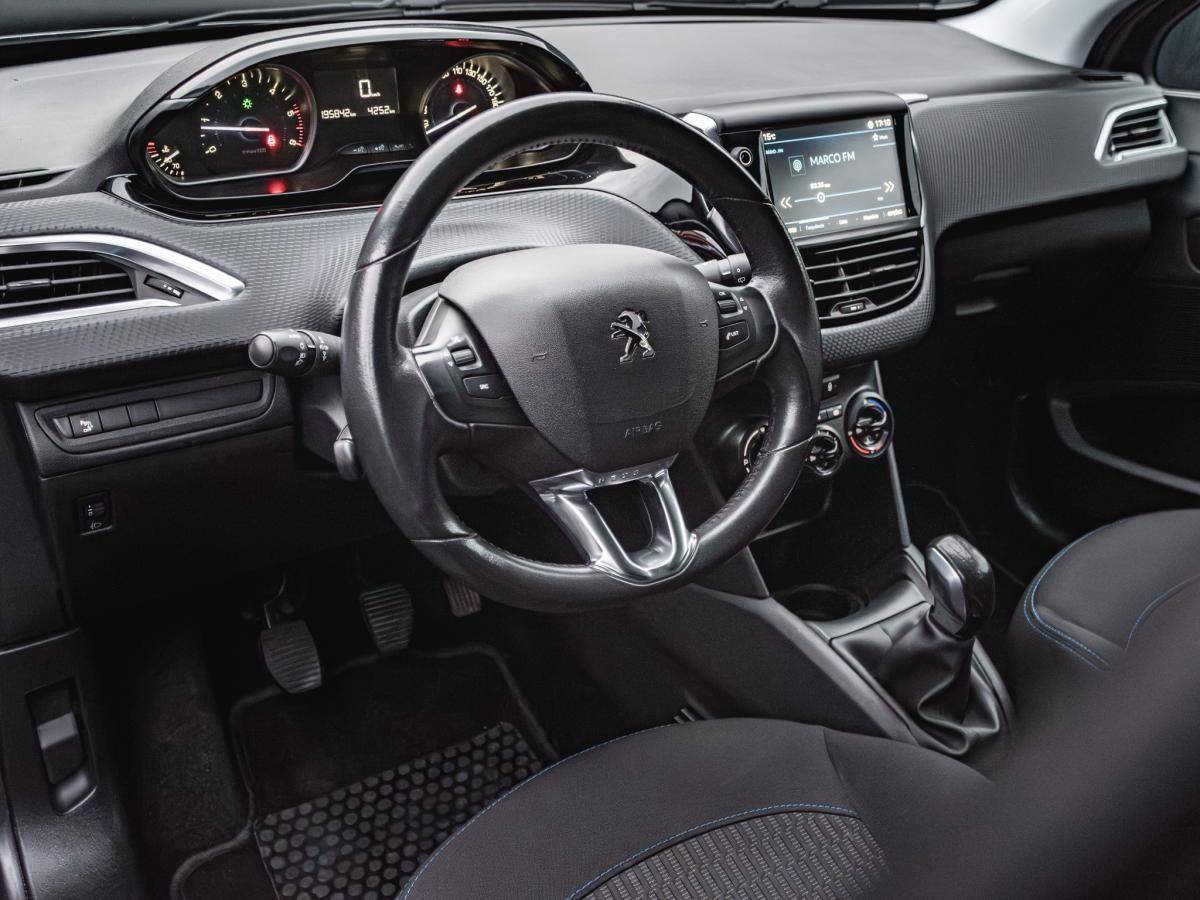 peugeot-208-2018-diesel-1560cc