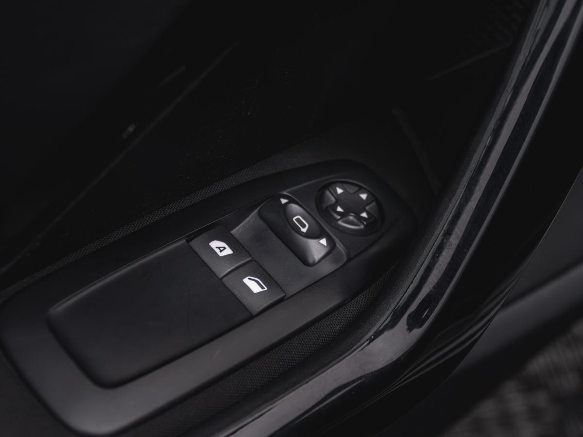 peugeot-208-2018-diesel-1560cc