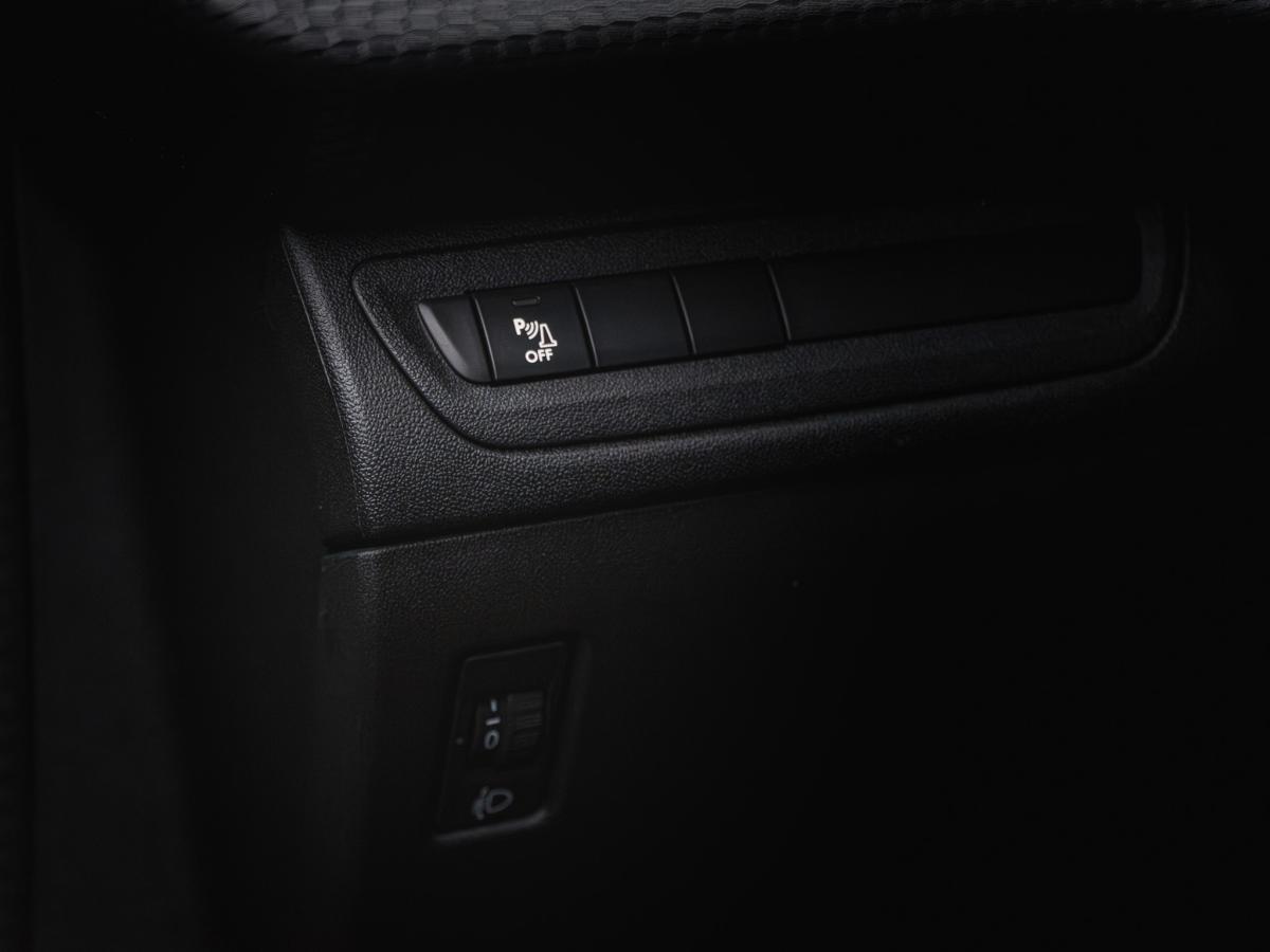 peugeot-208-2018-diesel-1560cc