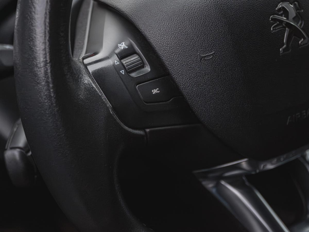 peugeot-208-2018-diesel-1560cc
