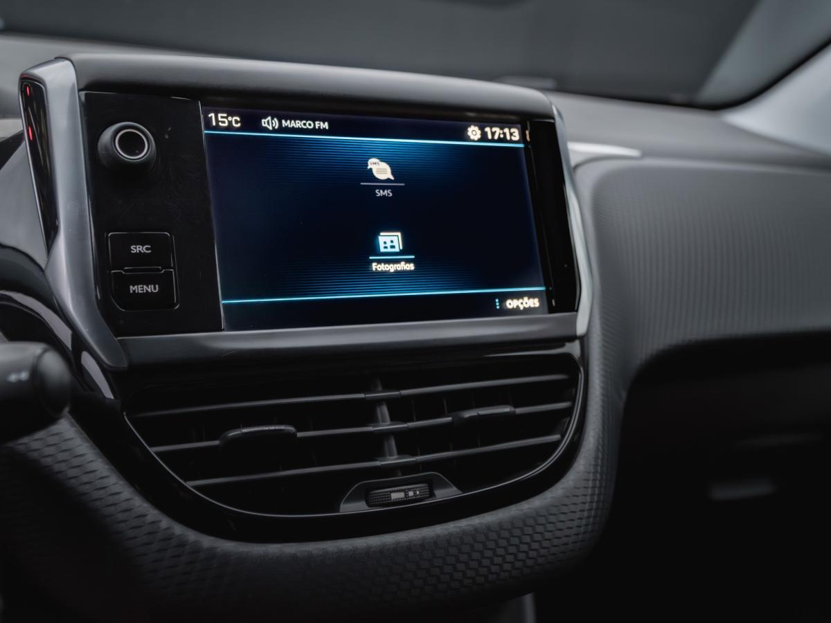 peugeot-208-2018-diesel-1560cc