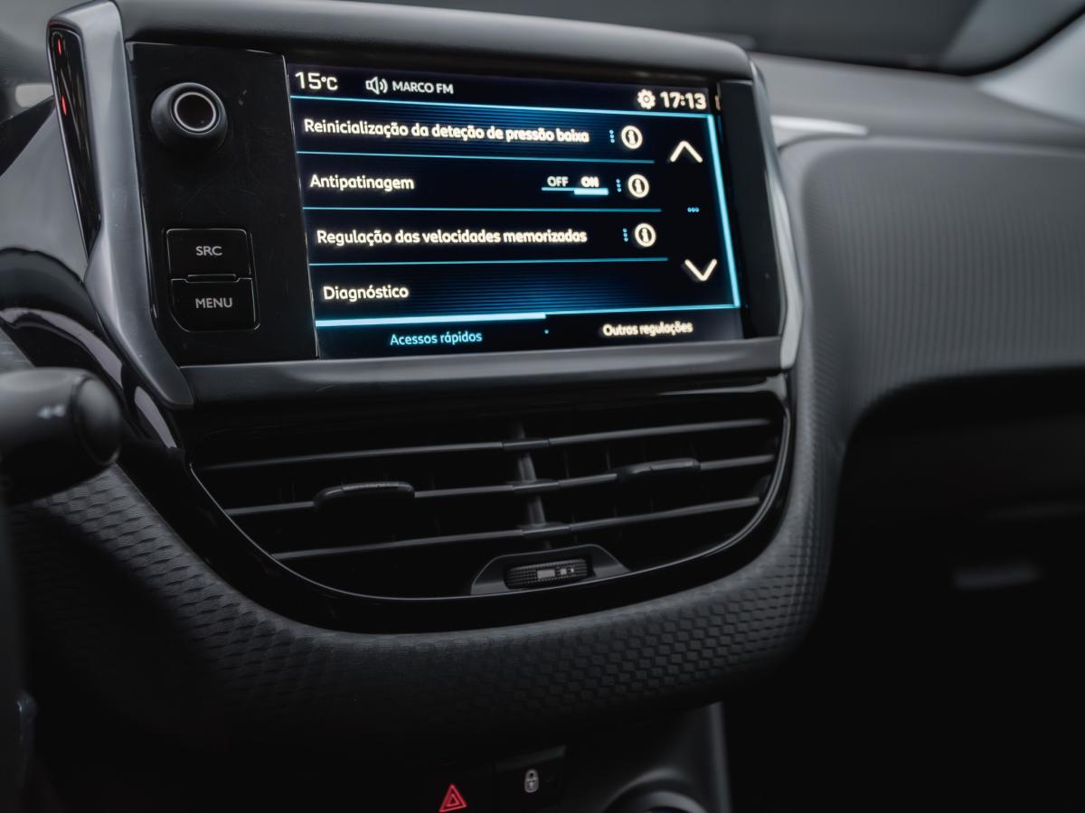 peugeot-208-2018-diesel-1560cc
