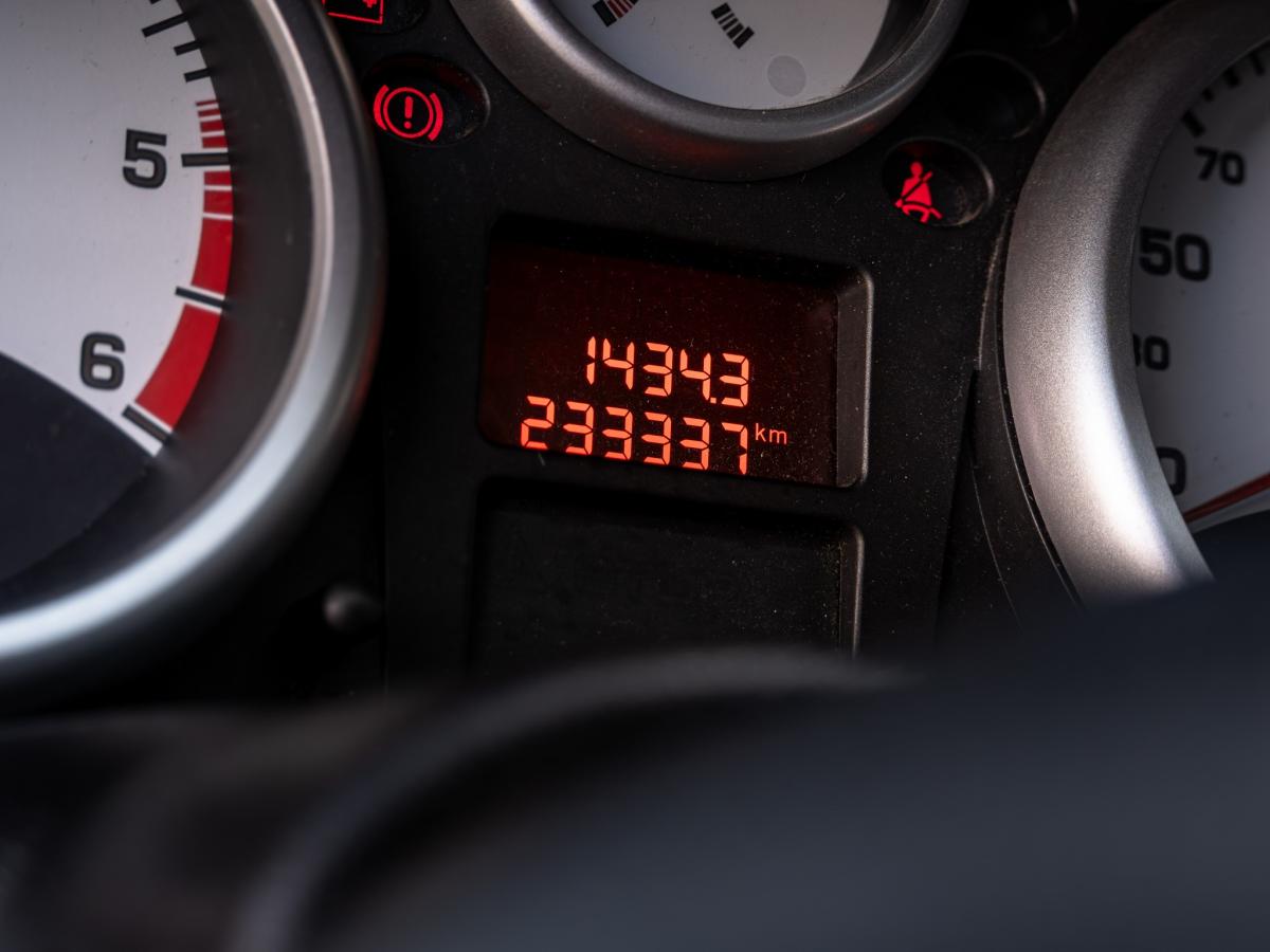 peugeot-207-2007-diesel-1398cc