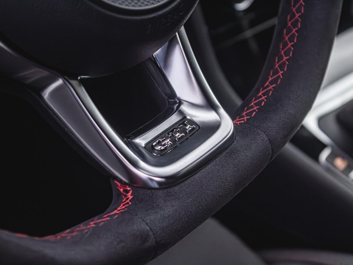 volkswagen-golf-2016-gasolina-1984cc