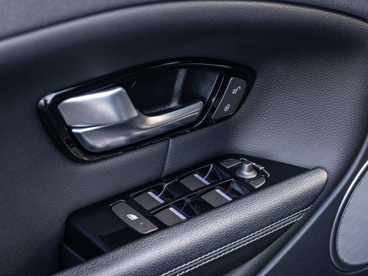 land-rover-range-rover-evoque-2017-diesel-1999cc