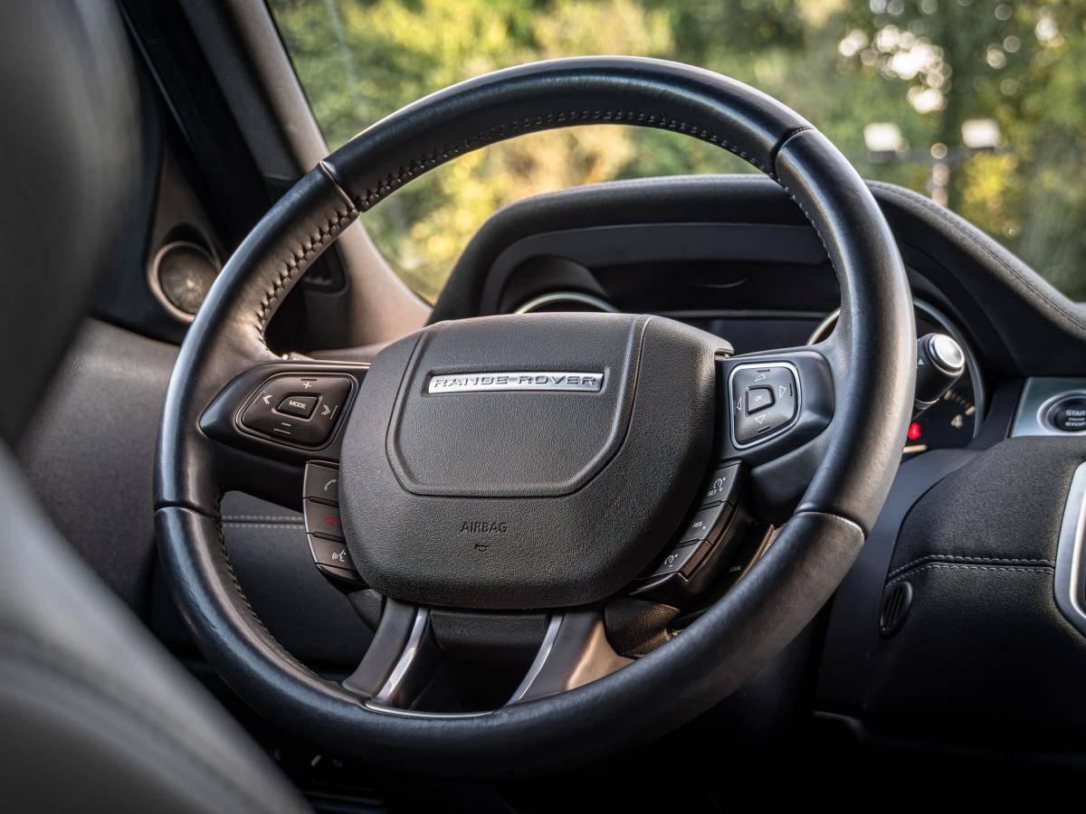 land-rover-range-rover-evoque-2017-diesel-1999cc
