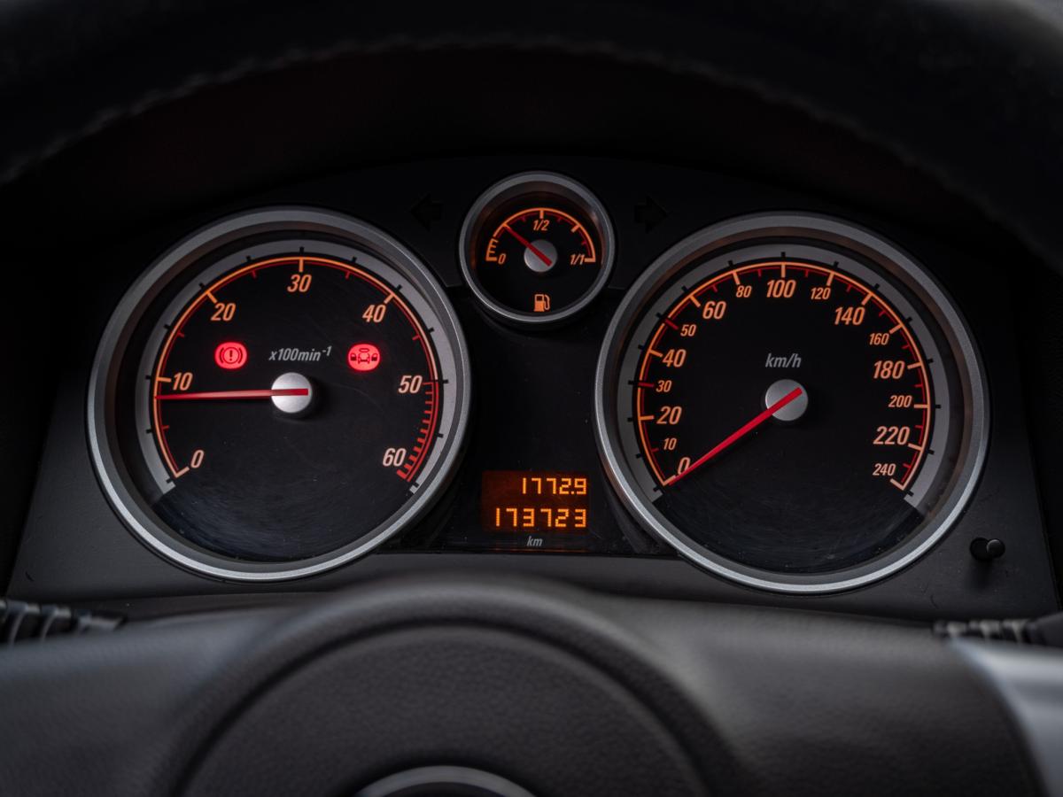 opel-astra-gtc-2008-diesel-1686cc