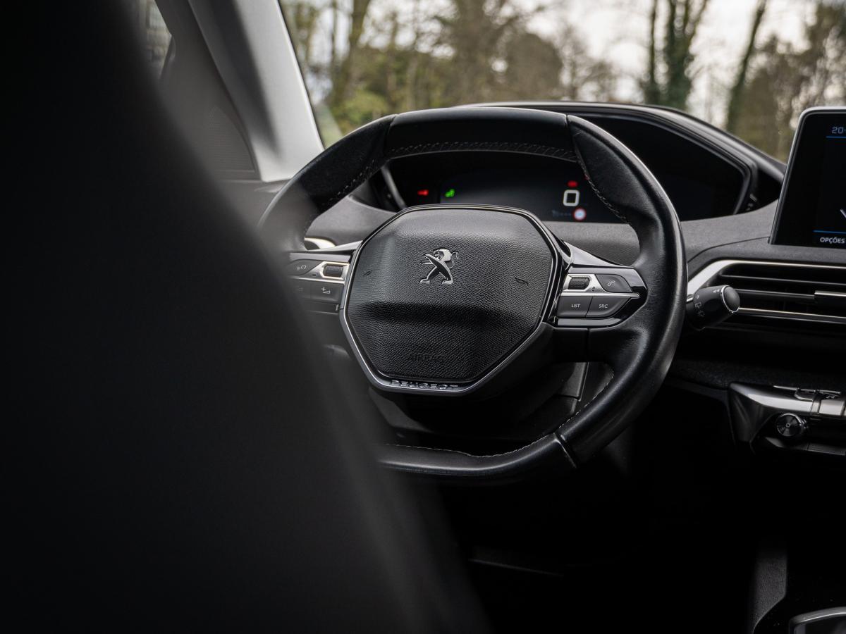 peugeot-3008-2018-diesel-1499cc